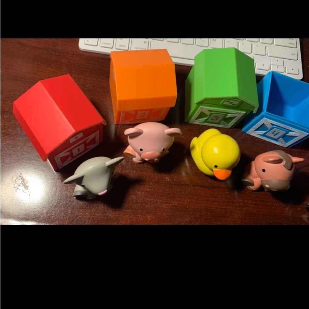 Learning Resources Peekaboo Learning Farm Count With Kids! Learn Number, Colors